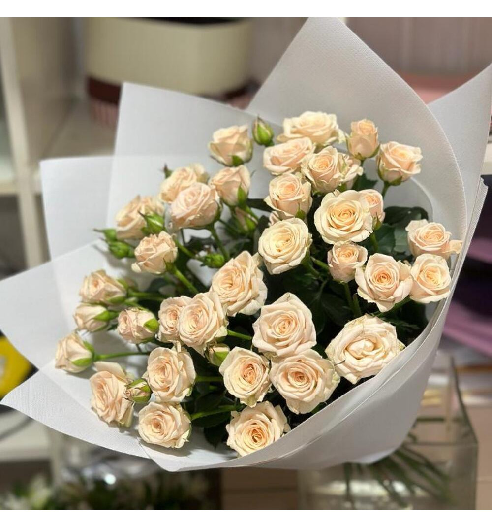 Монобукет из роз кустовых