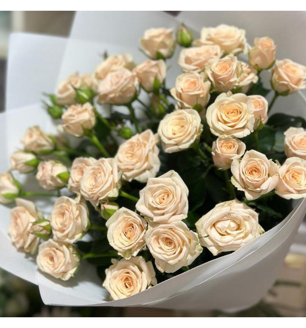 Монобукет из роз кустовых